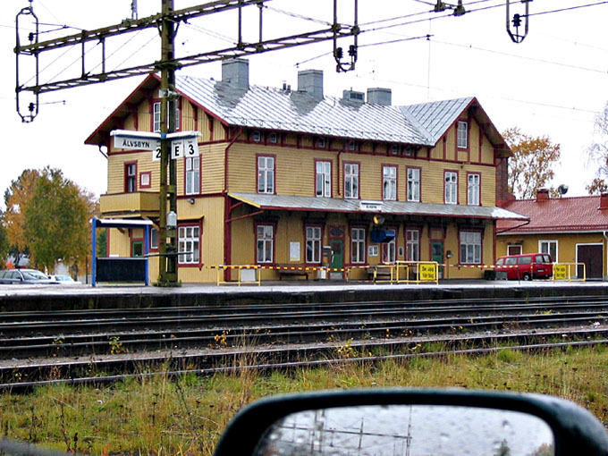 Fr  24. Sept. 2004   15:04   Älvsbyn, Bahnhof