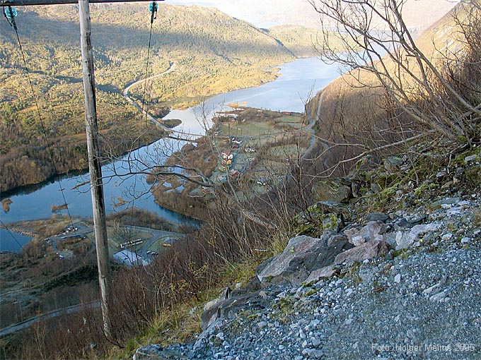 21. Okt. 2005  15:00  Sundfjordstal  [Canon G5]