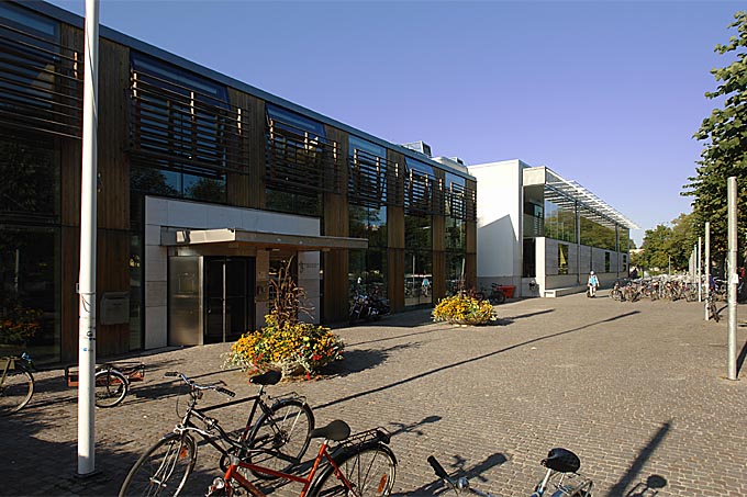 26. Sept. 2006   15:39   Visby Neubauten Hödskolan + Bibliothek