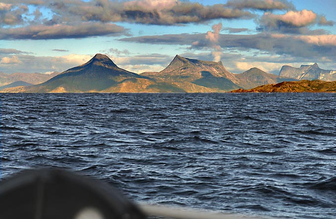 13. Sept. 2006   16:52   Tysfjord an Bb